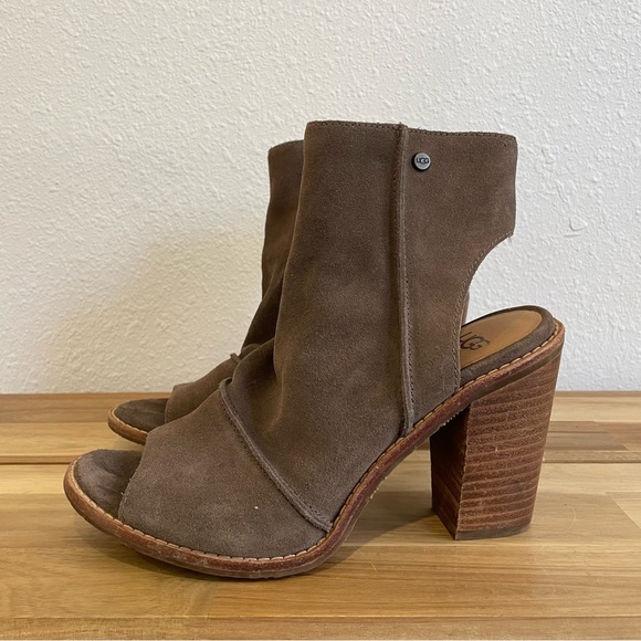 UGG Bootie Valencia Chestnut Brown Suede Leather Peep Toe Stacked Heel Size 7.5 - Picture 1 of 13